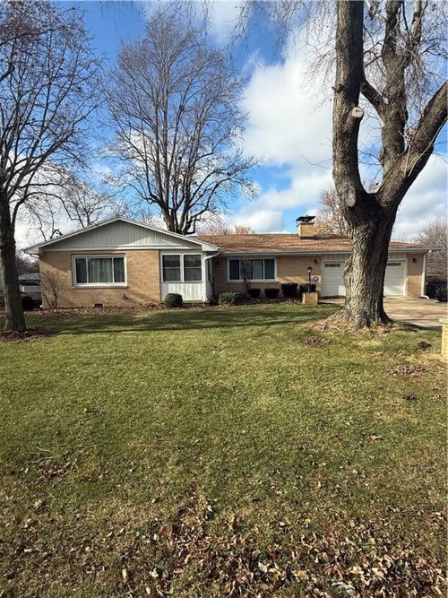 113 Benton Dr, Decatur, IL, 62526-1407 | Card Image