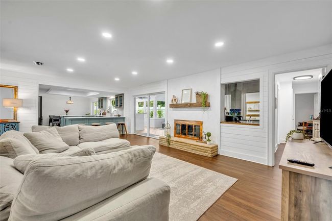 137 N Spring Lake Dr, House other with 5 bedrooms, 3 bathrooms and null parking in Altamonte Springs FL | Image 13