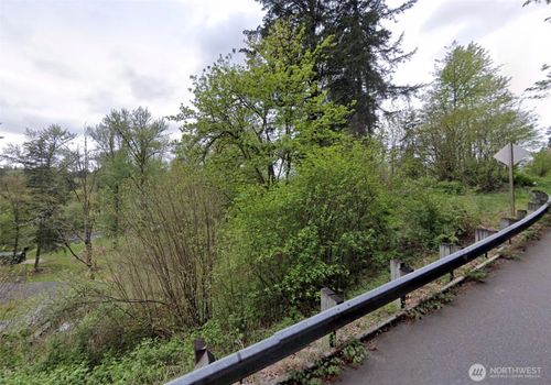 21999 Dorre Don Way Se, Maple Valley, WA, 98038-8018 | Card Image