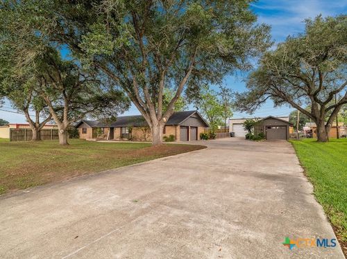 906 Mead Road, Victoria, TX, 77904 | Card Image