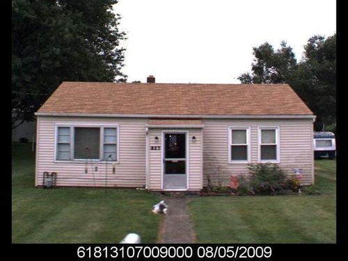 217 Center St, Ashley, OH, 43003-9758 | Card Image