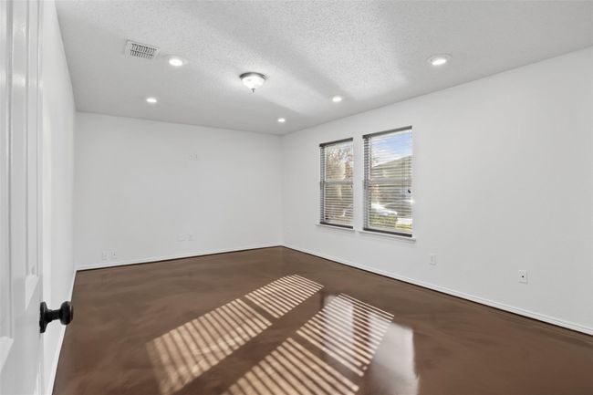 14849 Ledgeview Ct, House other with 5 bedrooms, 3 bathrooms and 2 parking in Balch Springs TX | Image 4