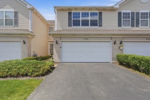 434 Windham Cove Dr, Crystal Lake, IL, 60014-2737 | Card Image