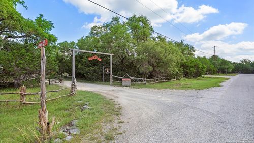 857 Derrick Dr, Spring Branch, TX, 78070-4003 | Card Image