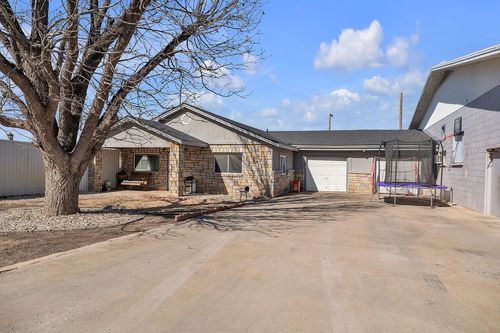 2910 W 8th St, Big Spring, TX, 79720-1865 | Card Image