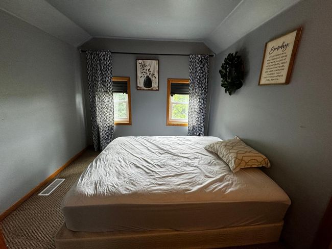 Upper Level Bedroom | Image 12