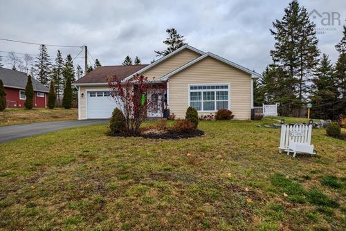 32 Palaeo Dr, Debert, NS, B0M1G0 | Card Image