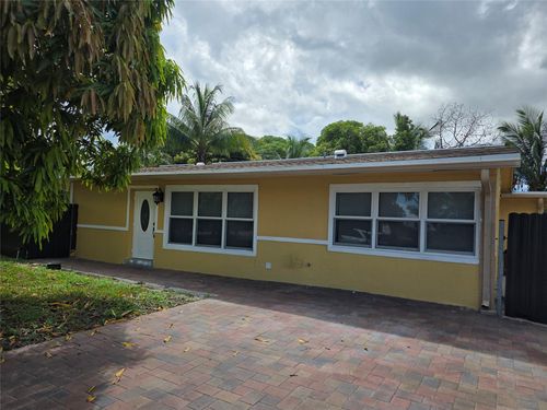 4031 Ne 8th Ave, Deerfield Beach, FL, 33064-4305 | Card Image