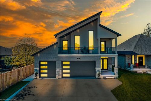 84 Thames Springs Cres, Thamesford, ON, N0M2M0 | Card Image