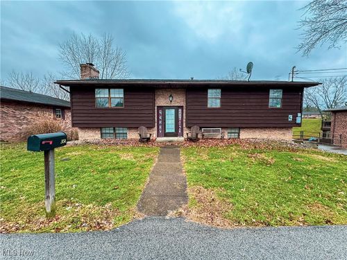 351 Hyview Drive, Washington, WV, 26181 | Card Image