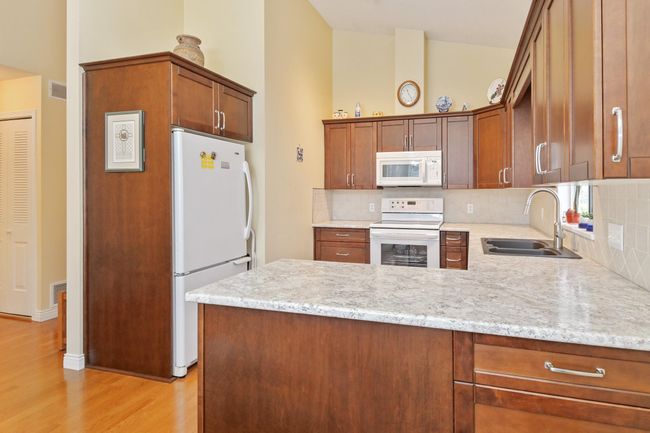 27 - 9012 Walnut Grove Drive, Townhouse with 2 bedrooms, 2 bathrooms and 2 parking in Langley BC | Image 7