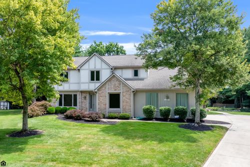 833 Bluffway Dr, Columbus, OH, 43235-1729 | Card Image