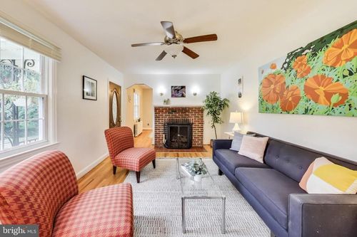 4401 32nd St, MOUNT RAINIER, MD, 20712-1639 | Card Image