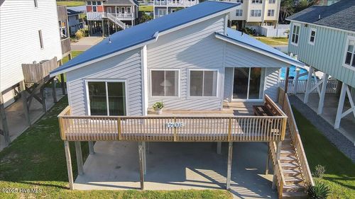 1708 W Beach Dr, Oak Island, NC, 28465-7339 | Card Image