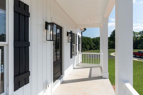 153 Tomasville Dr, WAYNESBORO, VA, 22980-9458 | Card Image