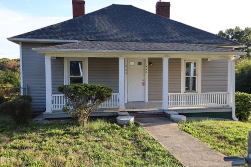 994 Burton St, Eden, NC, 27288-6450 | Card Image