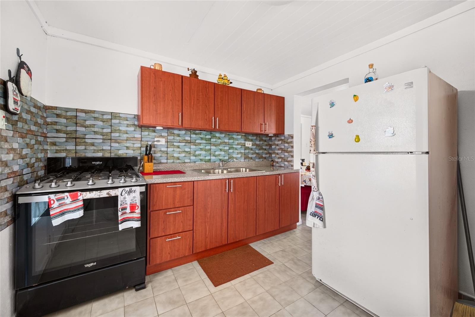 Residential en venta en LARES, Carretera 454 H5.K6, BARRIO CALLEJONES, 1100 m²
