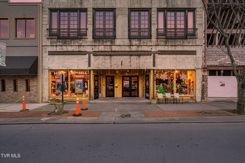 306-217 Broad St, Kingsport, TN, 37660-4372 | Card Image