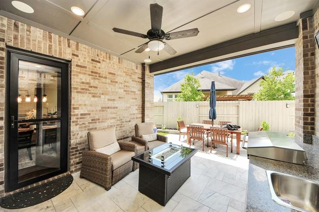 2106 Berry Trace Ct, House other with 4 bedrooms, 4 bathrooms and 3 parking in Manvel TX | Image 14