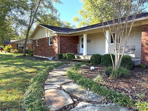 11429 Northview Dr, Dexter, MO, 63841-8962 | Card Image