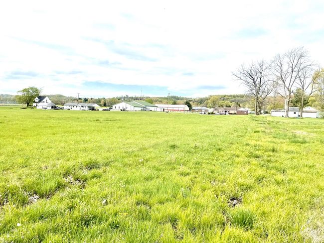303 - 301-303 3 Rd St, Home with 3 bedrooms, 1 bathrooms and null parking in Beaver OH | Image 11
