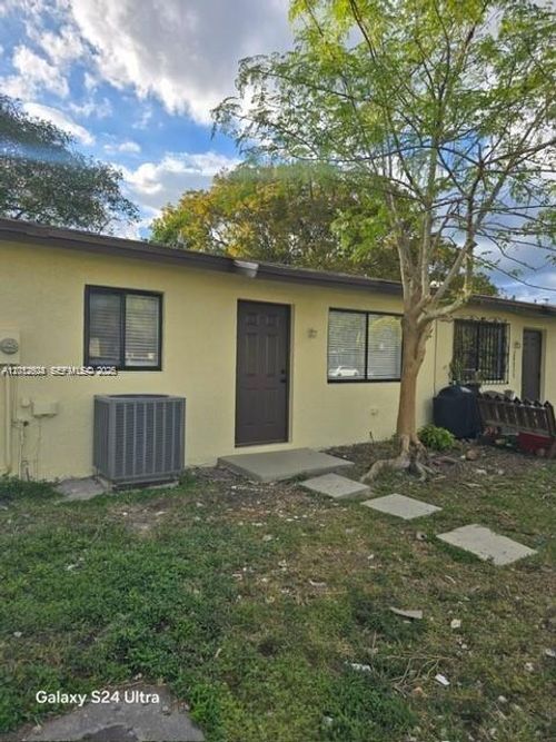 28055 Sw 143rd Ct, Homestead, FL, 33033-1702 | Card Image