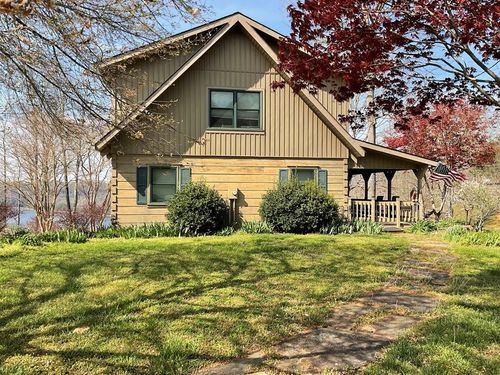 132 Millers Mill Est Rd, Byrdstown, TN, 38549-5700 | Card Image