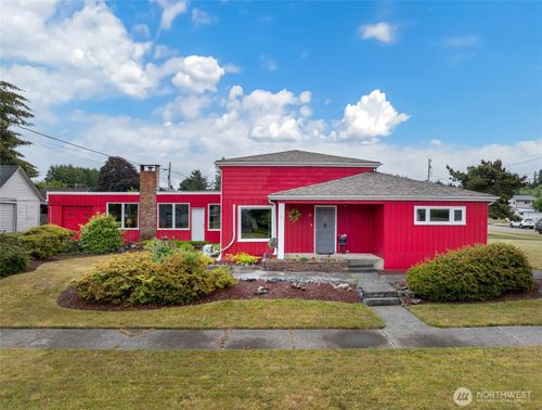 215 H St, Cosmopolis, WA, 98537-3982 | Card Image