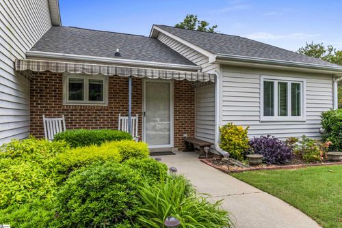 213 Creek Forest Dr, Greenville, SC, 29615-5303 | Card Image