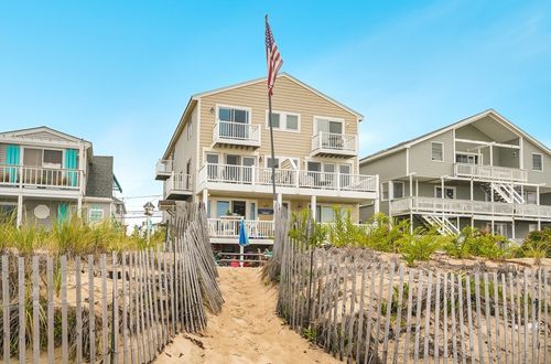 4-59 Atlantic Ave, Salisbury, MA, 01952-2738 | Card Image