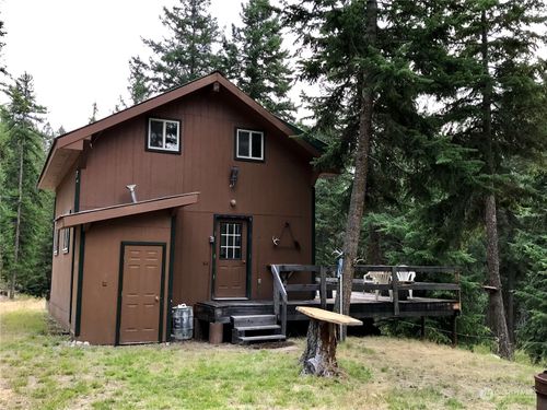 1111 9 Mile Rd, Oroville, WA, 98844 | Card Image