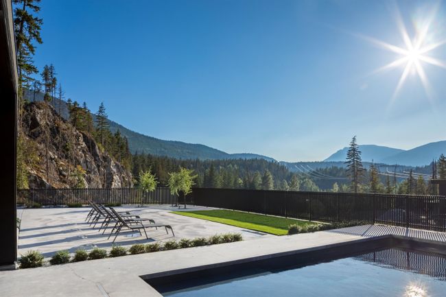 9228 Wedgemount Plateau Drive, House other with 7 bedrooms, 5 bathrooms and 10 parking in Whistler BC | Image 18