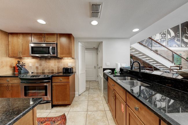 802 - 720 Beach Access Road 1 A, Condo with 3 bedrooms, 3 bathrooms and null parking in Port Aransas TX | Image 15