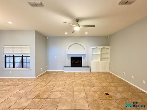 3821 Benjamin Davis Dr, Clovis, NM, 88101-2722 | Card Image