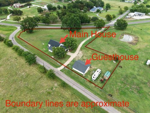 100 Sanders Ln, Collinsville, TX, 76233-3600 | Card Image