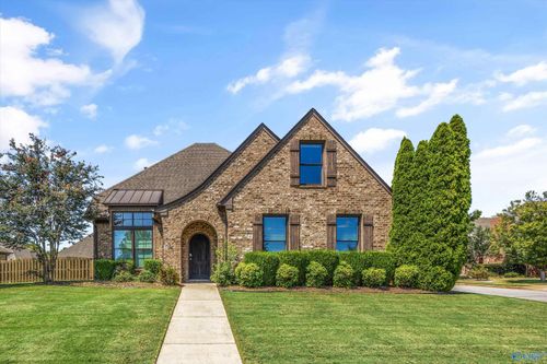 37 Maple Grove Blvd Sw, Huntsville, AL, 35824-4021 | Card Image