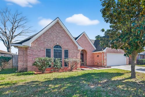 9927 Glenkirk Dr, Houston, TX, 77089-1009 | Card Image