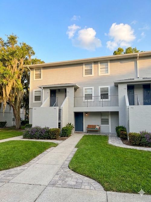 7143-7143 E Bank Dr, TAMPA, FL, 33617-7304 | Card Image