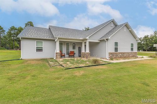 288 Ruth Harris Ln, Poplar Bluff, MO, 63901-2206 | Card Image