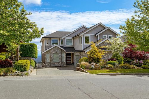 2267 Nicklaus Dr, Victoria, BC, V9B0L2 | Card Image