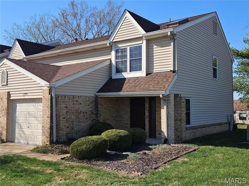 17093 Sandalwood Creek Dr, Wildwood, MO, 63038-1543 | Card Image