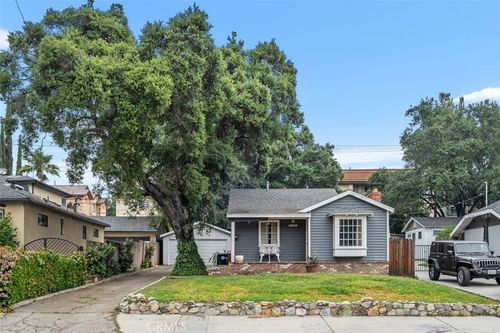 3241 Mills Ave, Glendale, CA, 91214-3336 | Card Image