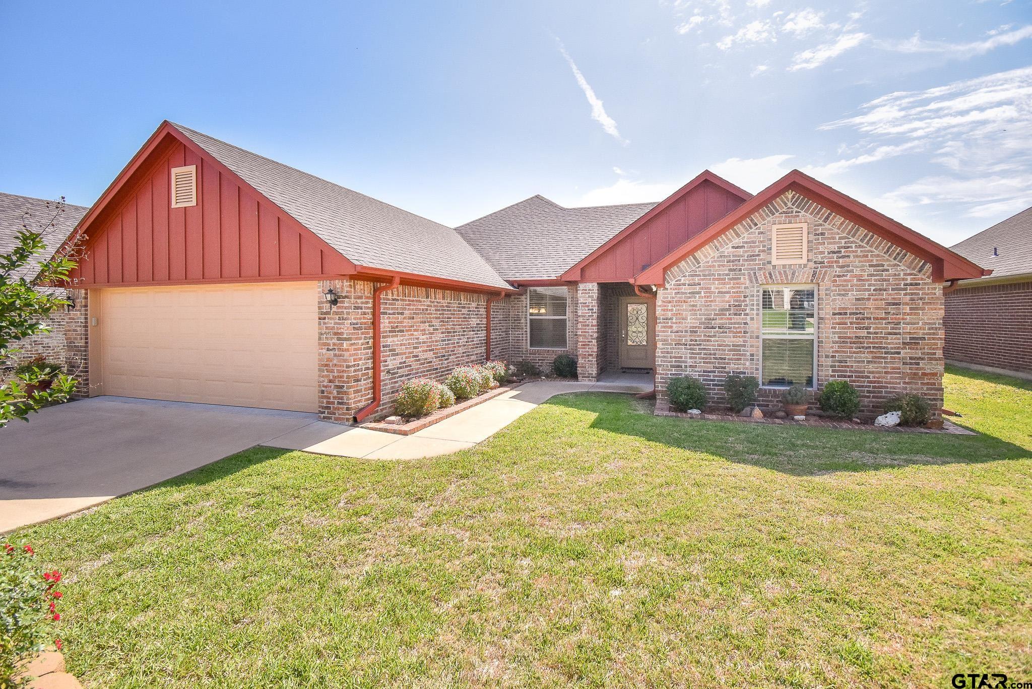 Flat Rock Ln, Tyler, TX 75703