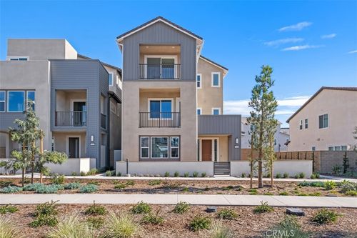 125 Seep, Irvine, CA, 92618-5949 | Card Image