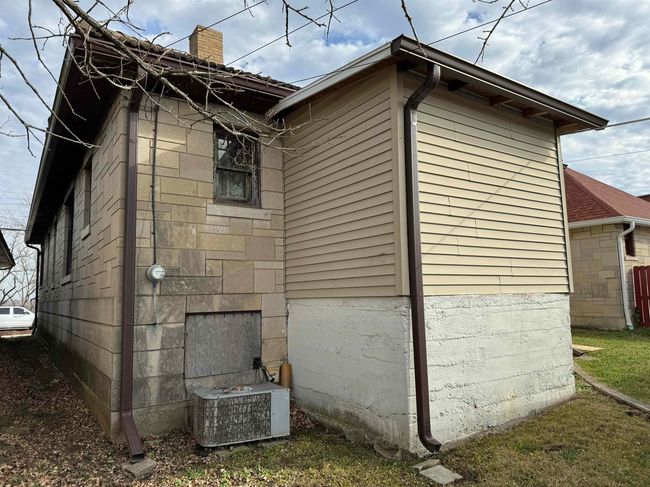 239 Lafayette Ave, House other with 1 bedrooms, 1 bathrooms and null parking in Oolitic IN | Image 6