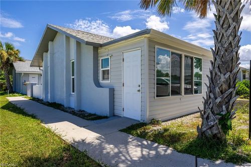 16593 Davis Rd, Fort Myers, FL, 33908 | Card Image