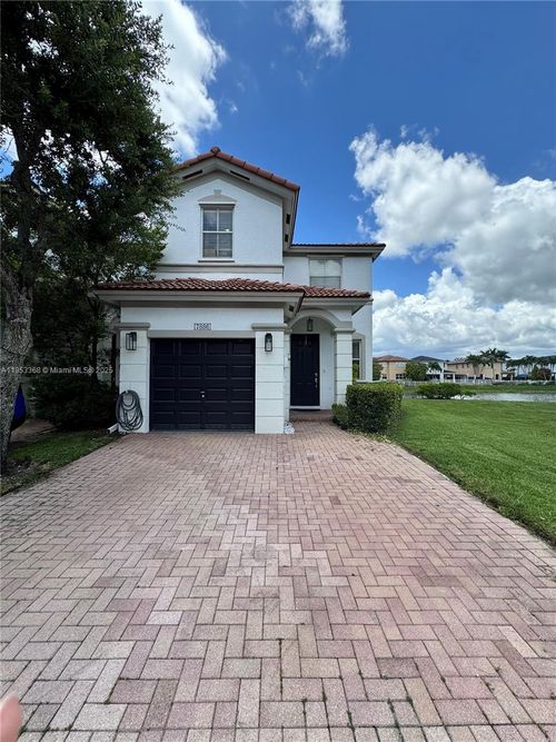 7886 Nw 110th Ave, Doral, FL, 33178-6020 | Card Image