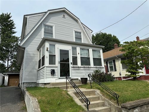 32 Stadden St, Providence, RI, 02907-3548 | Card Image