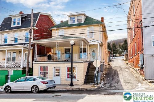1312 E 4th St, BETHLEHEM, PA, 18015-2038 | Card Image