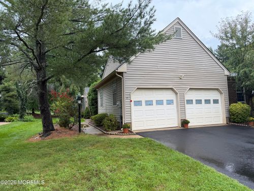 17 Betsy Ross Dr, Monroe, NJ, 08831-5432 | Card Image